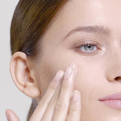 Cuidado para a área dos olhos: qual o ideal para você? 